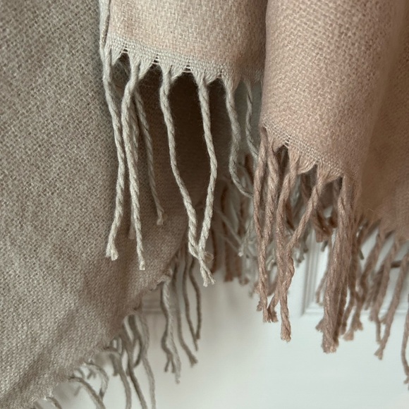 Soia & Kyo Tan and Cream Striped Shawl - Picture 4 of 7